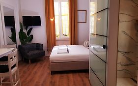 Room Lui
